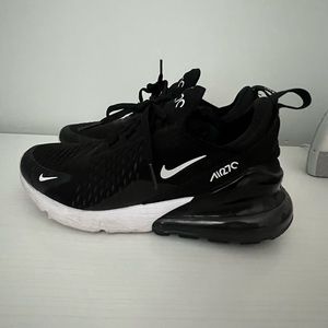 Nike Air Max 270